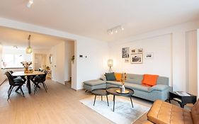 Spacious Penthouse For 8 People In The City Centre